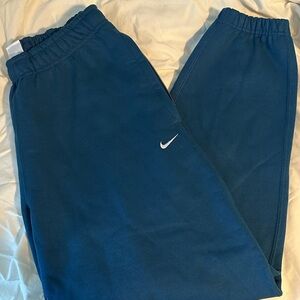 Nike Men’s blue sweatpants